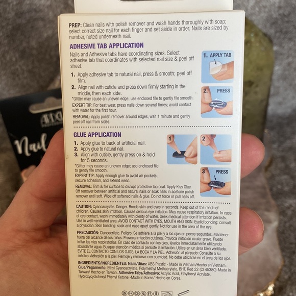 2 pc Press on Nail Set - Picture 5 of 5